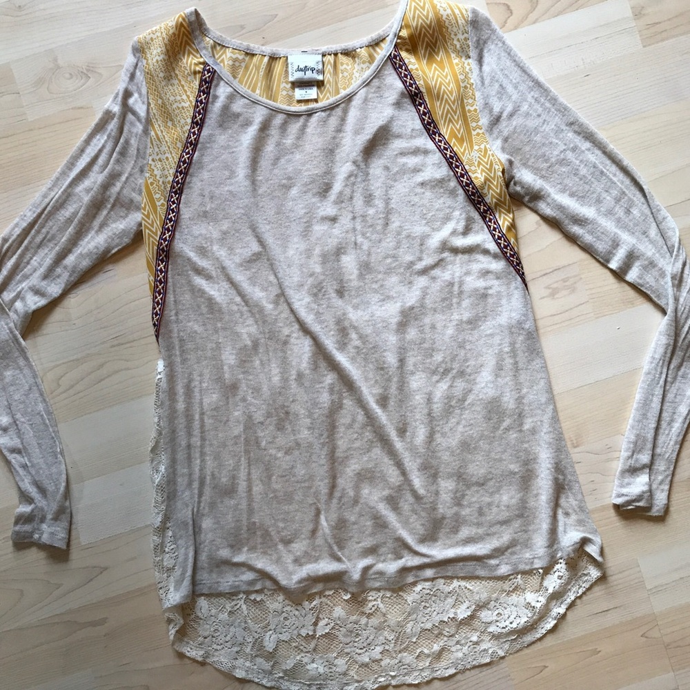 BKE Long Sleeve Shirt with Lace Back